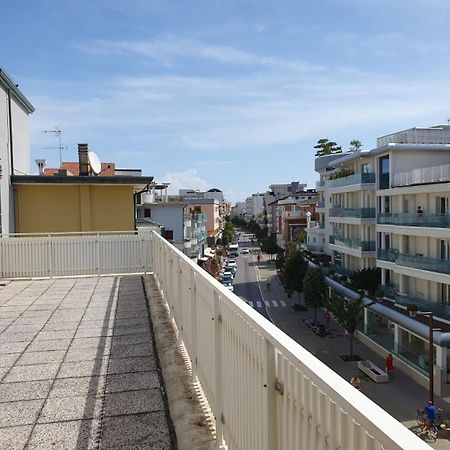 Condominio Torino - Petit 22 Caorle Eksteriør billede